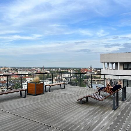 Family House By The River Odra -Panoramic Terrace - 3Room Apartment With 2 Separate Bedrooms And 2 Balconies By Wroapart-Pl- Perfect For Family & Business Stays Wrocław Buitenkant foto